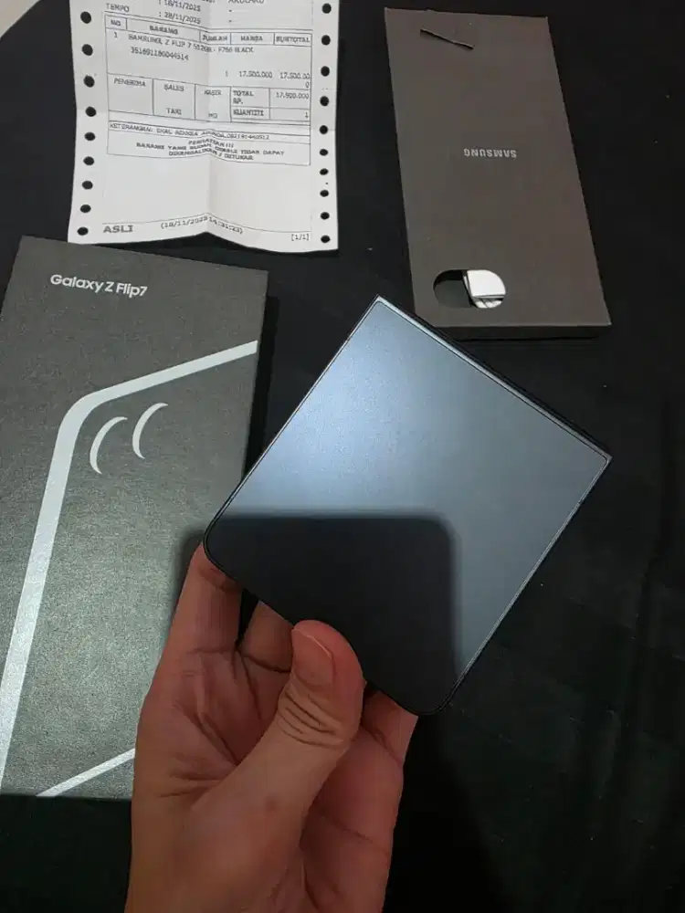 Samsung z flip 7 512gb SEIN lengkap mulus no minus