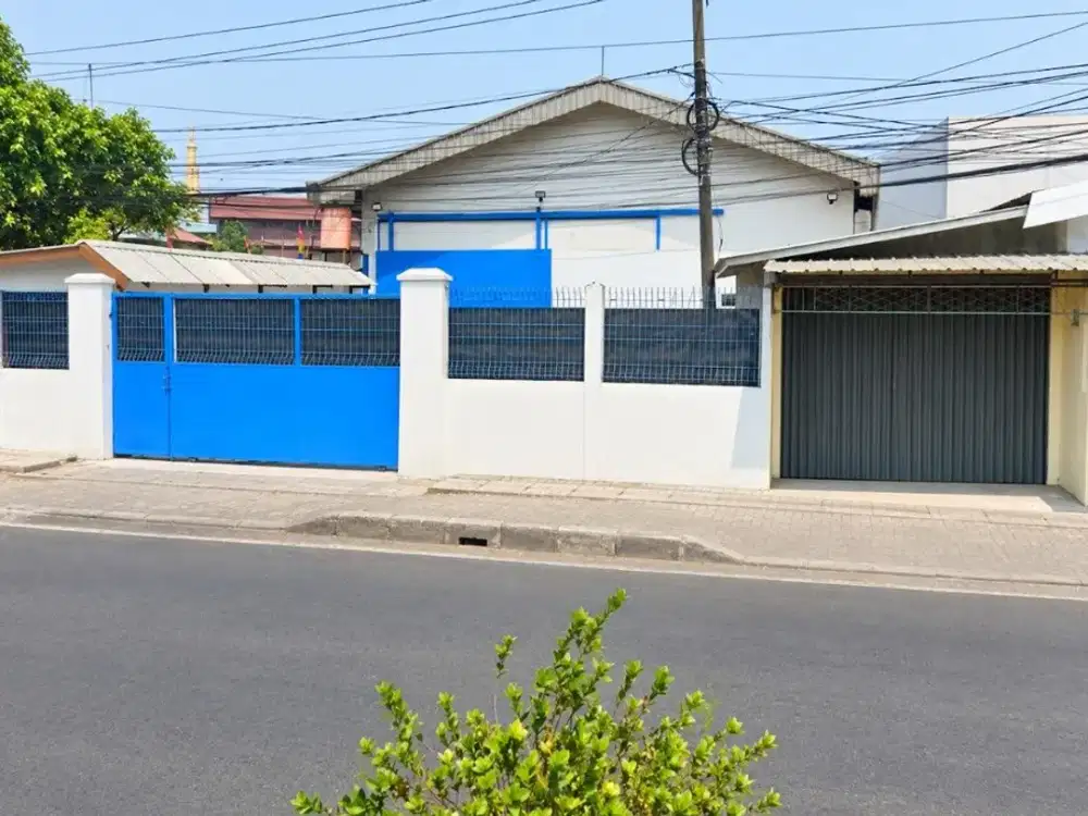Gudang Pinggir Jalan Siap Pakai di Kayuringin Bekasi