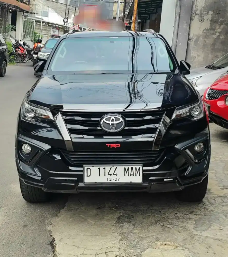 FORTUNER VRZ TRD 2.4 AT 2019 KM 36rb RECORD TOYOTA BANDUNG