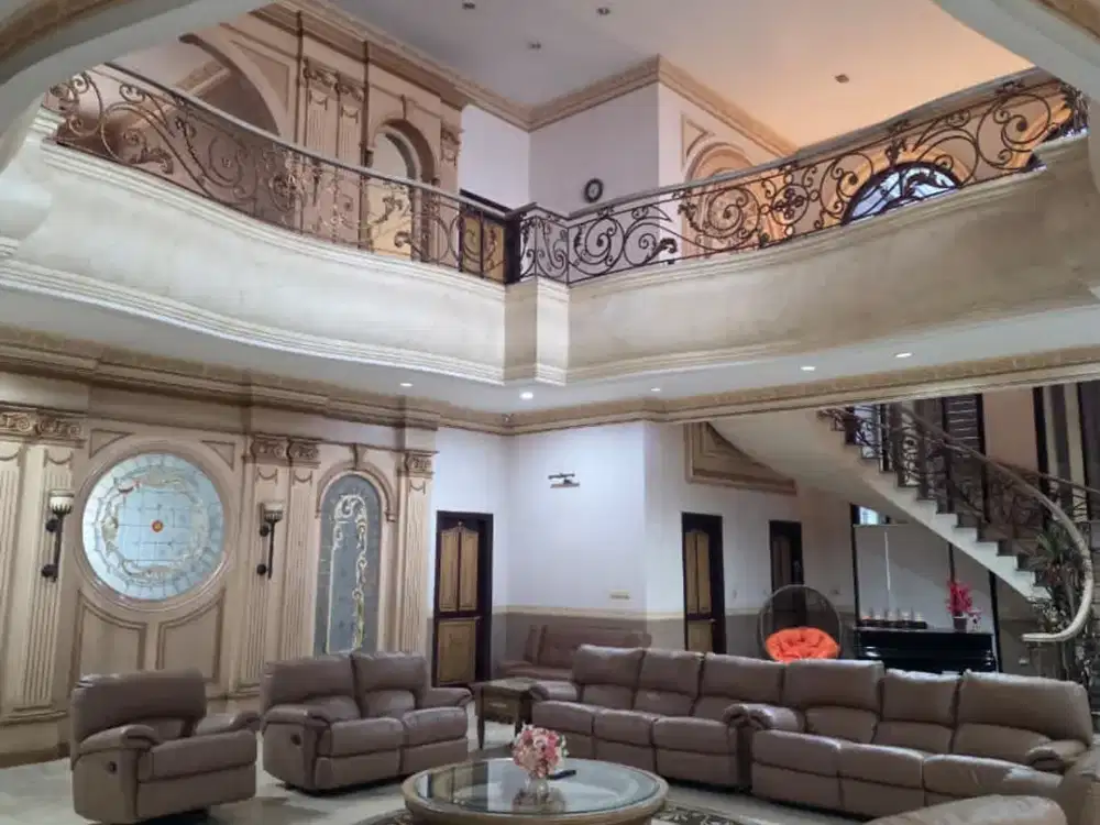 RUMAH MEWAH 2LT FURNISH DI DANAU INDAH BARAT SUNTER JAKARTA UTARA
