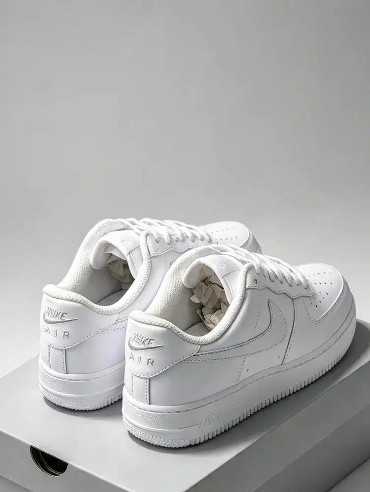 Nike Air Force 1 triple White