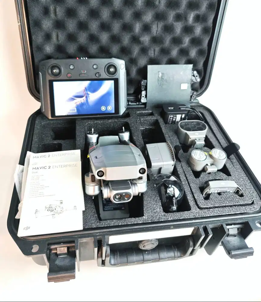 DJI Mavic 2 Enterprise Dual Thermal with SmartController sensor FLIR