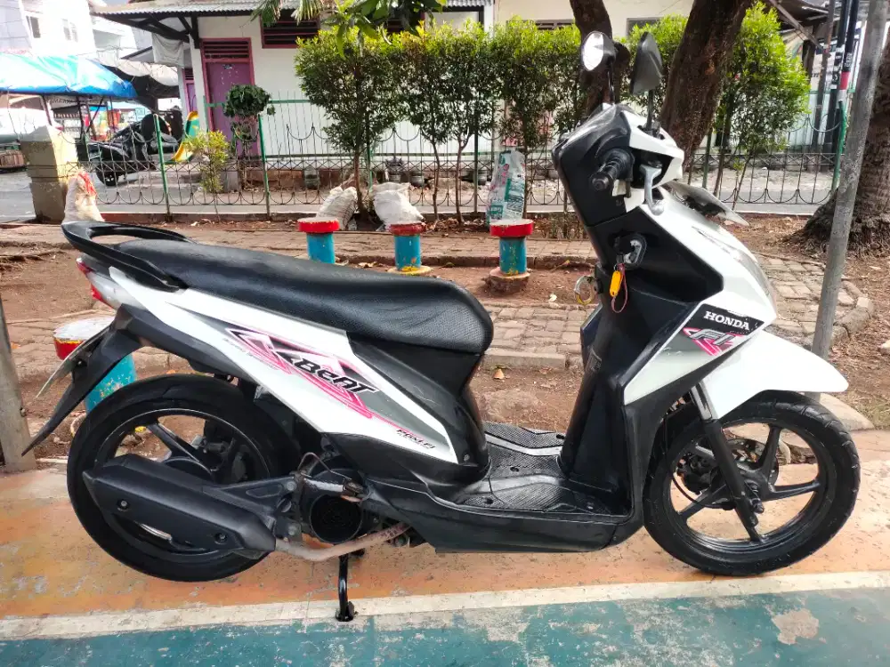 HONDA BEAT FI 2013 pajak hidup/B.dki