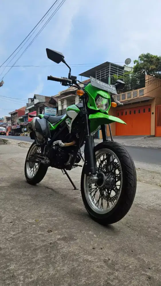 Di jual Kawasaki D-TRACKER 150 SE Tahun 2020