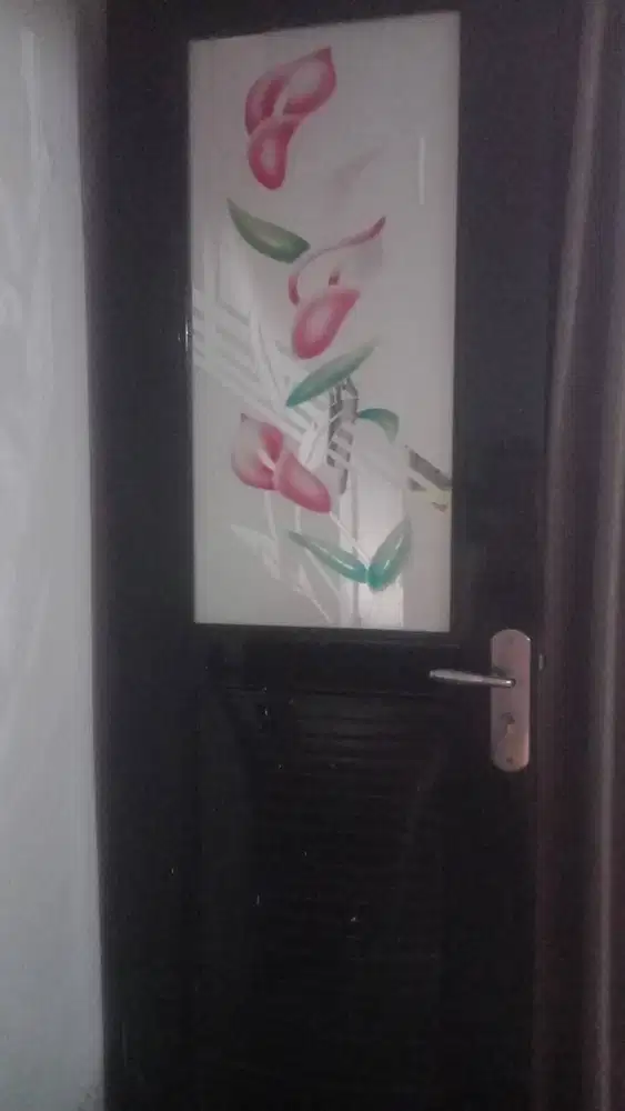 Dijual pintu alumunium motif bunga