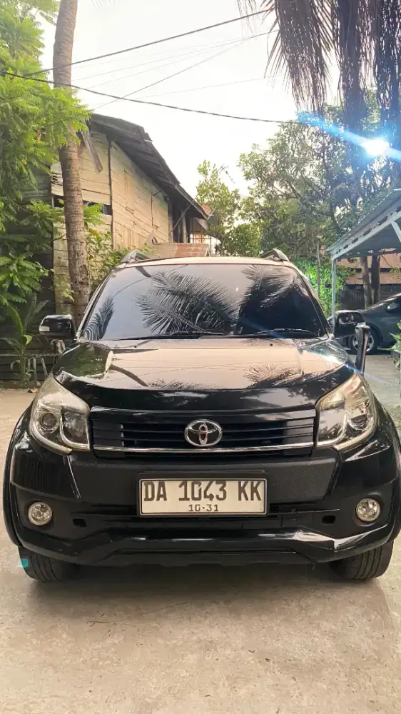Dijual Rush type G tahun 2016 ( 3 baris ) transmisi manual