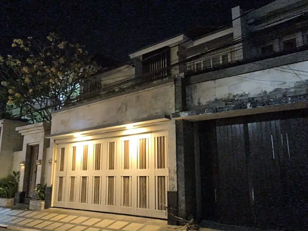 Rumah Minimalis Full Furnished Hook 2 Lantai 4 Kamar Renon Denpasar