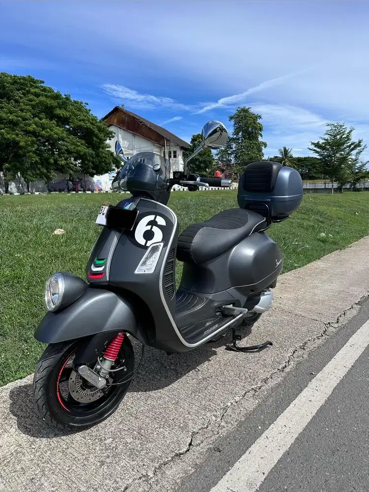 VESPA GTV 300 SEI GIORNI LIMITED EDITION