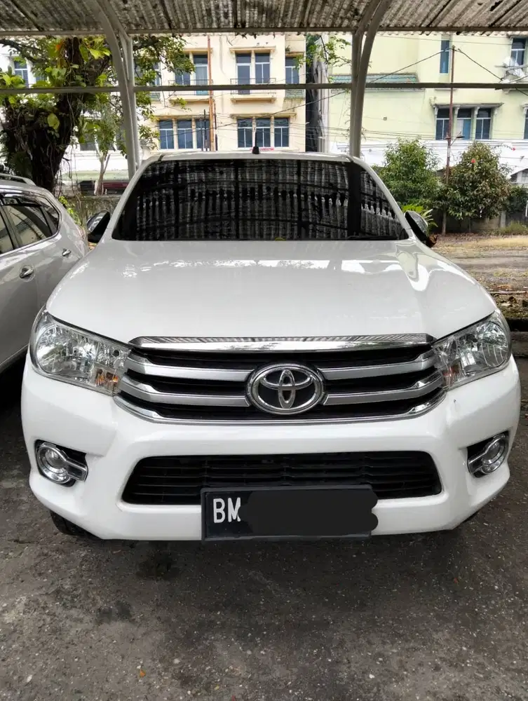 HILUX 2.4 G DOUBLE CABIN 4x4 MT