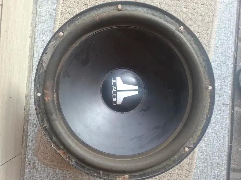 Subwoofer jl audio 12 inch