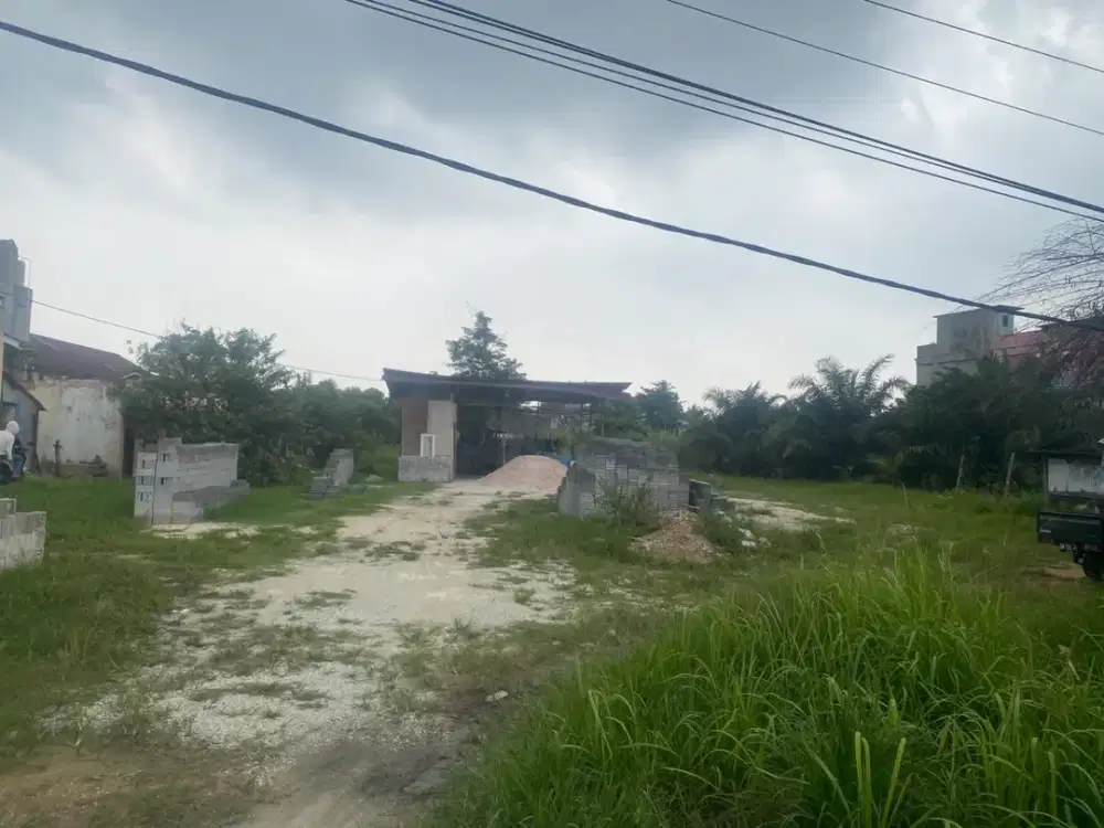 TANAH TEPI JALAN PASIR PUTIH DEKAT PERUMAHAN DUTA MAS / RS MESRA