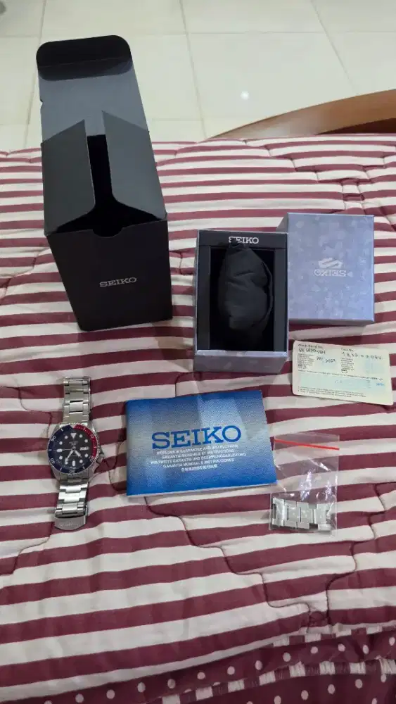 Seiko 5 Sport Pepsi