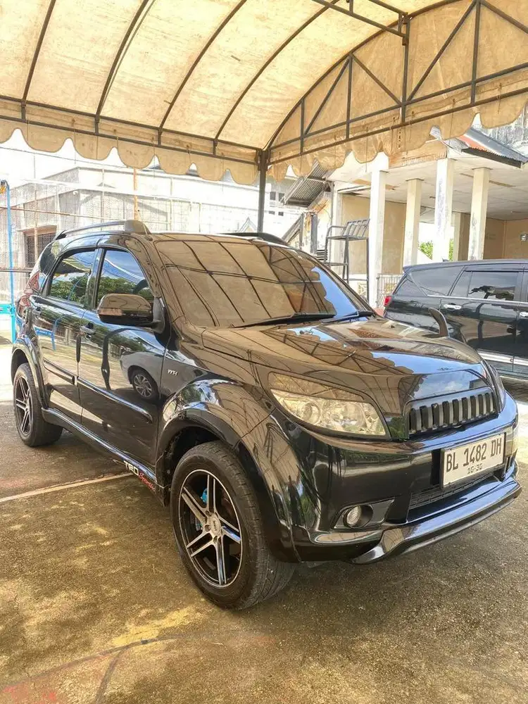 di Jual Cepat 1 Unit Toyata Rush pajak hidup warna hitam