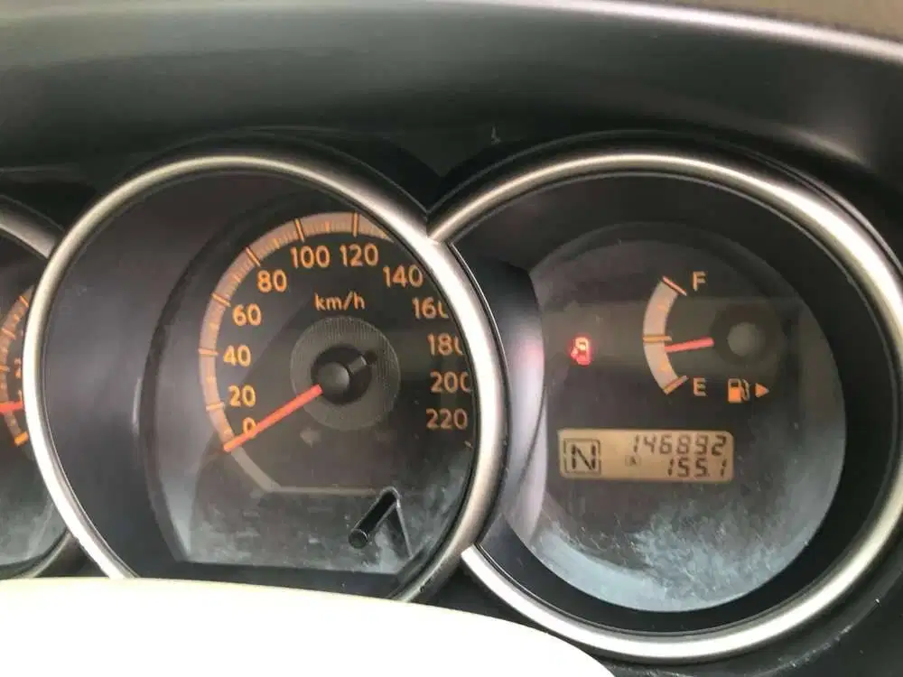 nissan grand livina (2009)