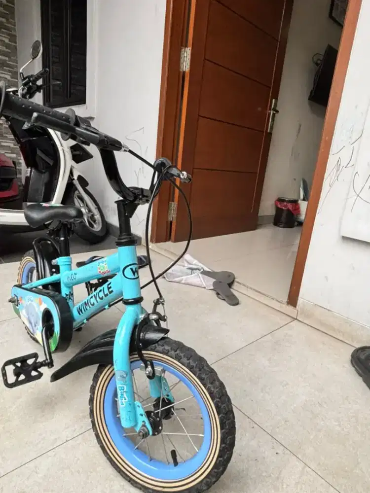Sepeda Anak Wimcycle Neo Baba Lili Tata 12 Inch – Biru Muda Bagus