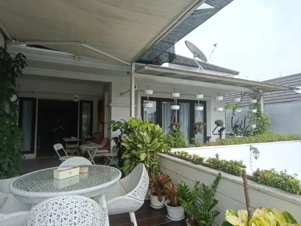 DIJUAL  Rumah mewah di Fontainebleau Golf Residence BSD.