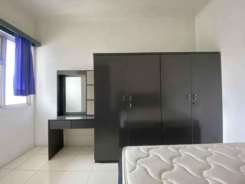 Sewa SEMI FURNISH 2BR Mediterania Garden 2 Tanjung Duren, dekat Mall, Kantor, Universitas