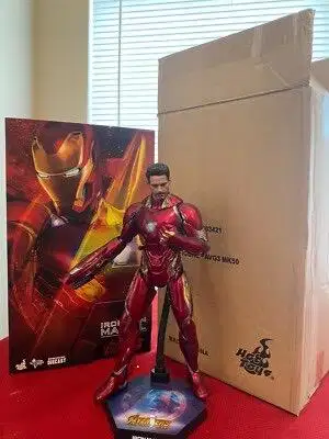 Hot Toys 1/6th Scale Iron Man Mark L (Mark 50) Diecast