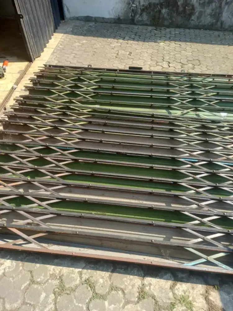 Servis rolling door dan folding gate