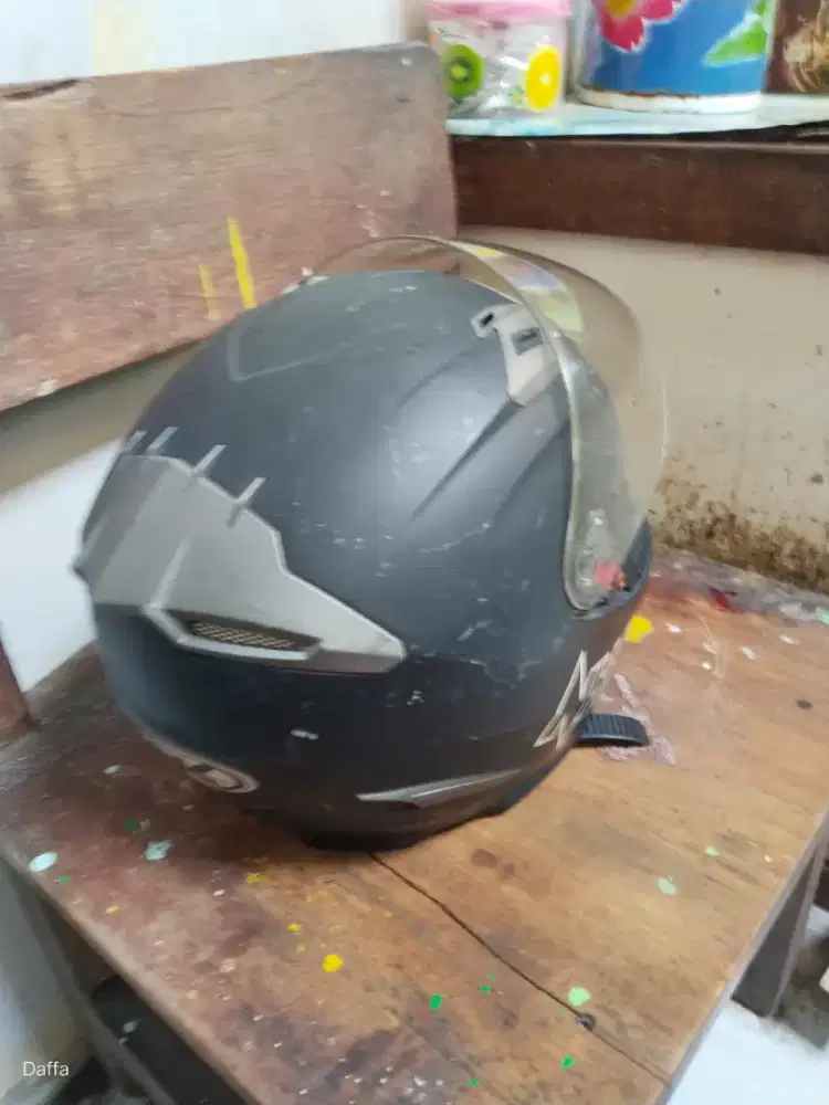 Di jual helm NHIK warna hitam visor putih + ada peliindung mata