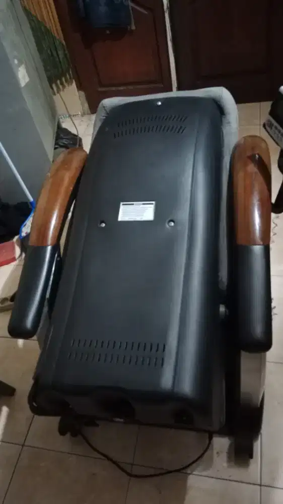 Messager chair & treadmill
