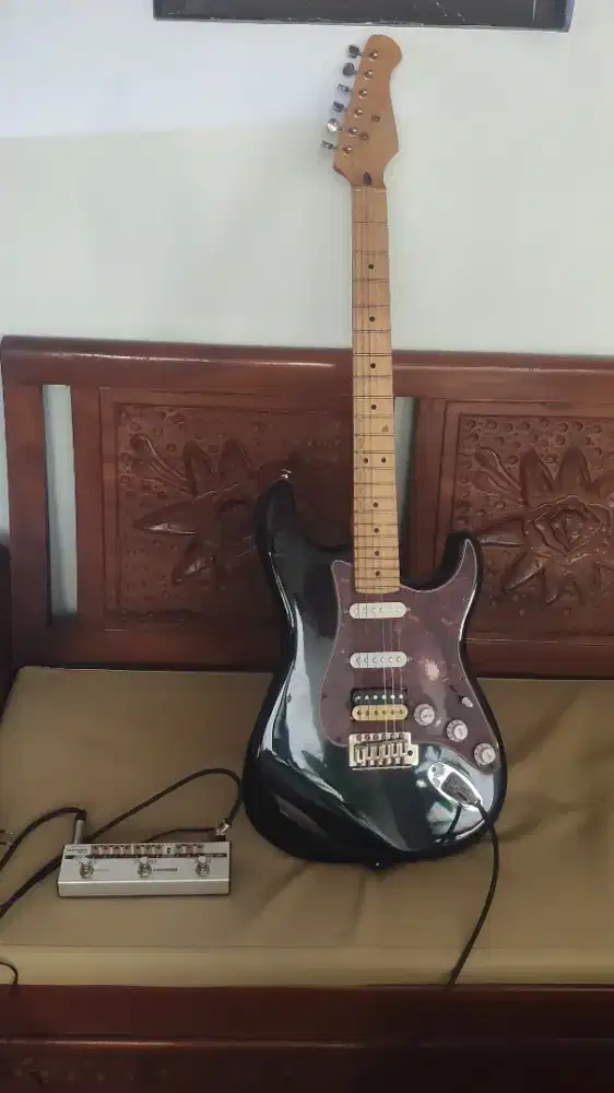 Jual cepet aja gitar Donner dst 152 + efek valeton dapper mini