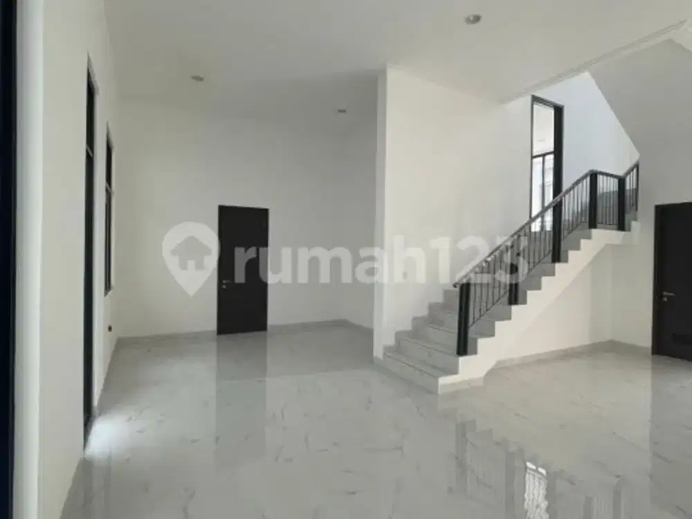 Rumah Besar Mewah Pik 2 Banyak Kamar Cluster Favorit
