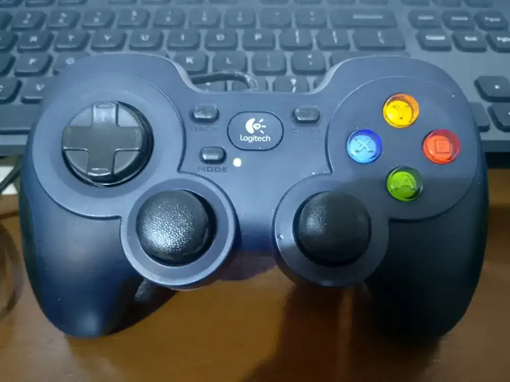Gamepad Logitech F310 Second Like New
