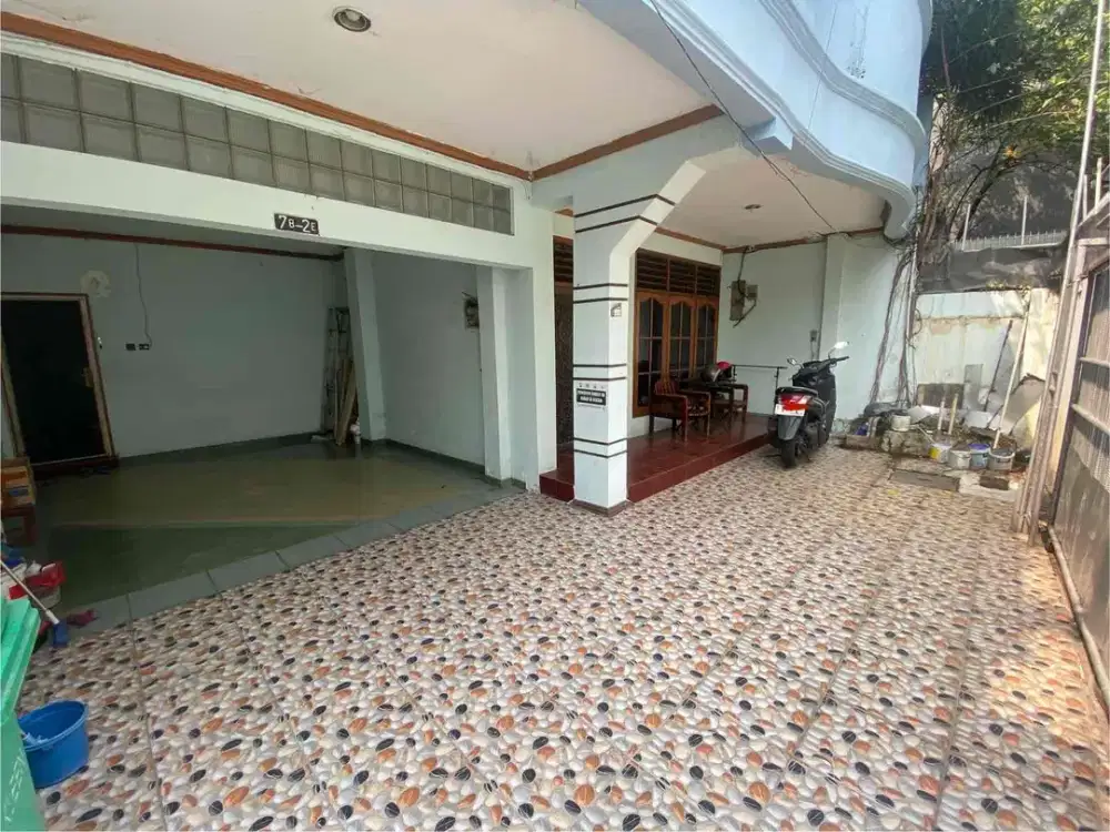 Dijual cepat harga dibawah NJOP rumah  rapi dalam kompleks di gunung sahari jakarta pusat