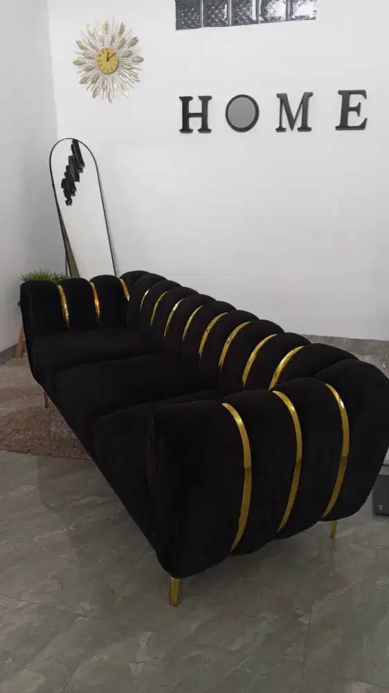 Sofa Hitam Cantik
