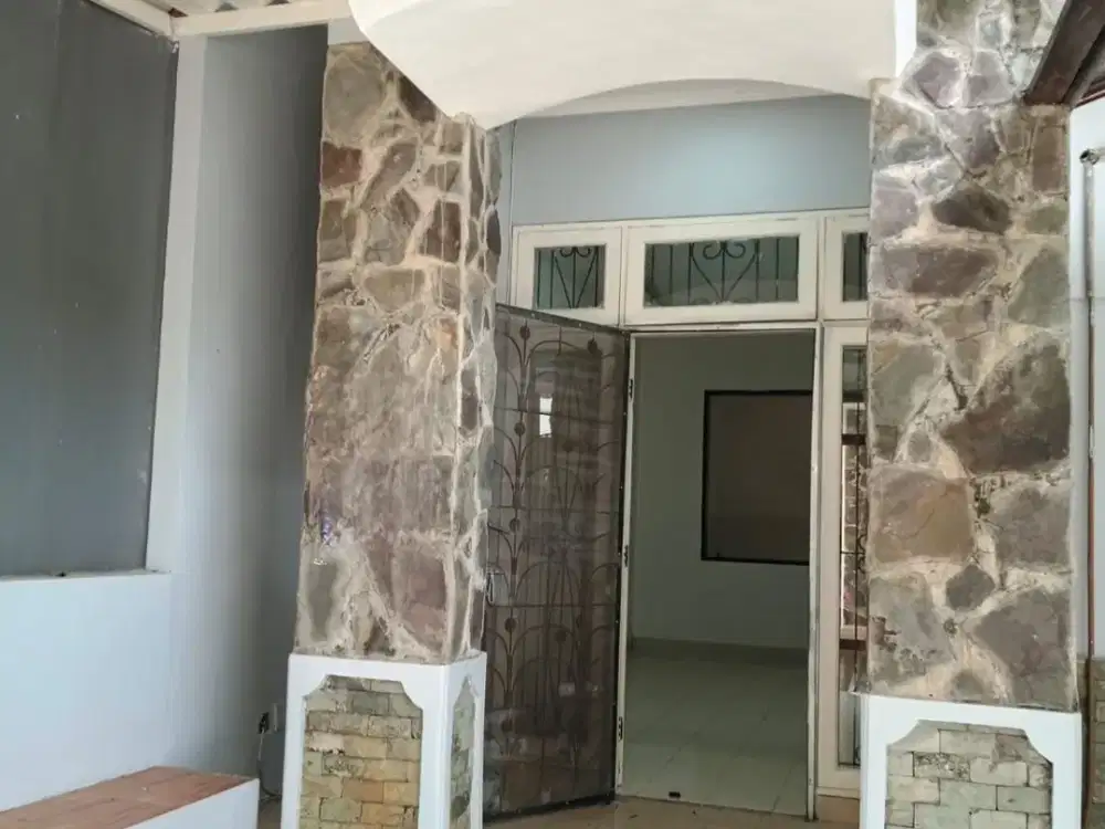Di Sewakan Rumah Siap Huni Di Cluster Jelita Belakang Mall Living World Tangerang
