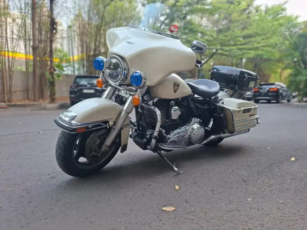 Harley Davidson electra police