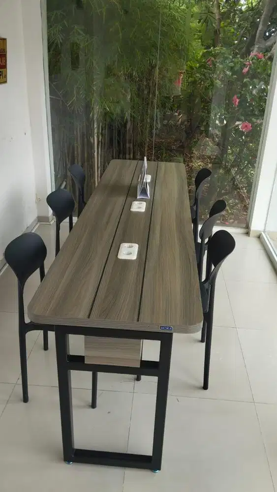 Meja Rapat Minimalis
