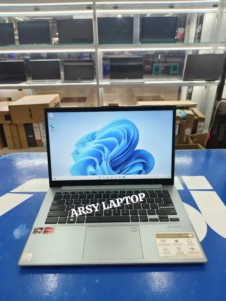 ASUS VIVOBOOK GO E1404FA RYZEN 3 7320u