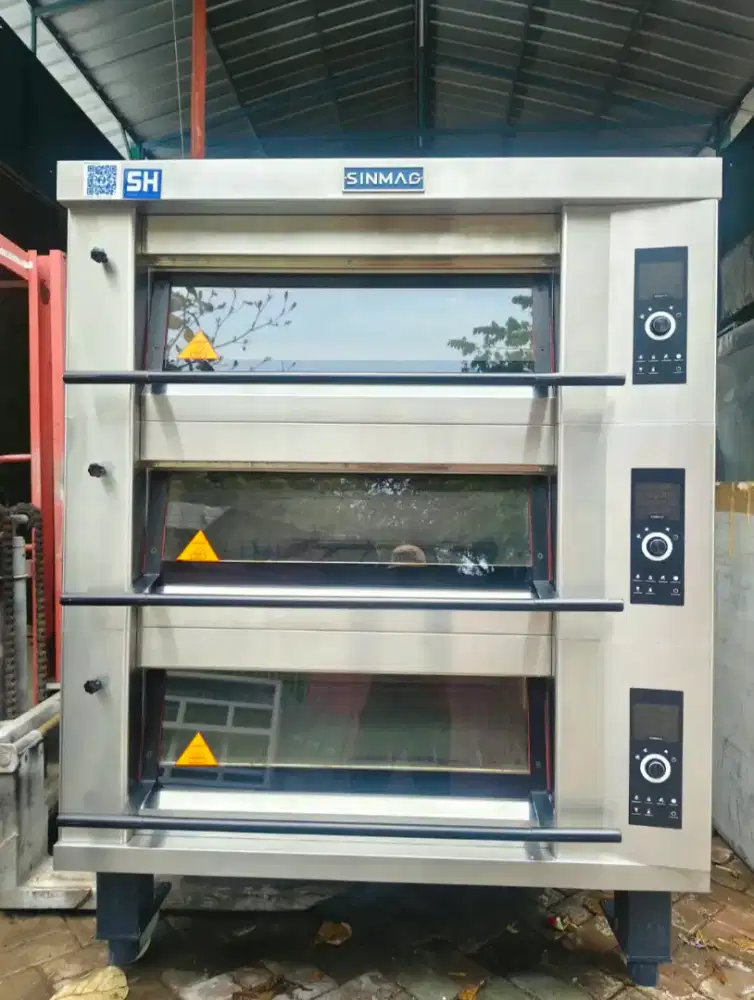 Oven gas automatis 3 deck isi 6 loyang MB-823 merk Sinmag Taiwan
