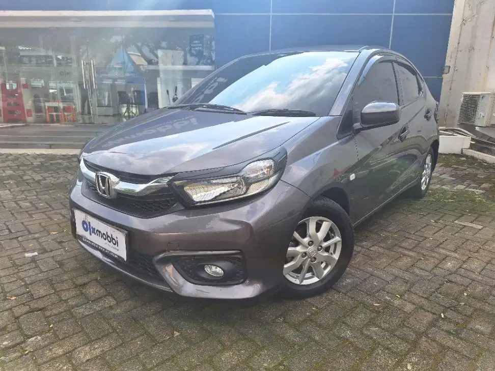 DP MURAH Honda Brio Satya 1.2 E Bensin-AT 2021 Abu-Abu CSRRB