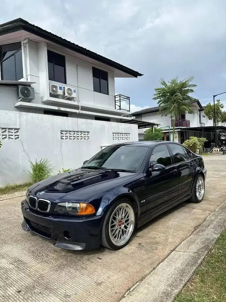 bmw 318i (2001)
