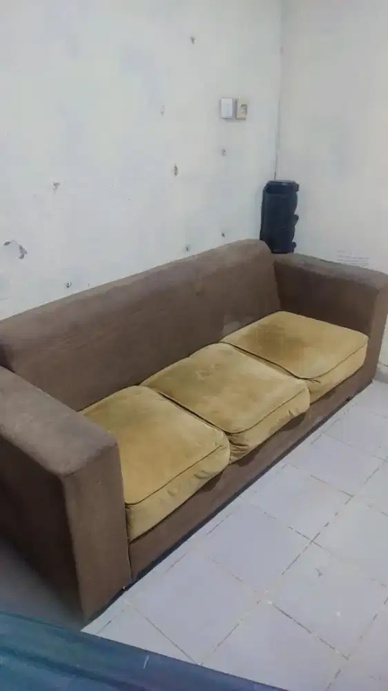 Sofa 3 seater coklat