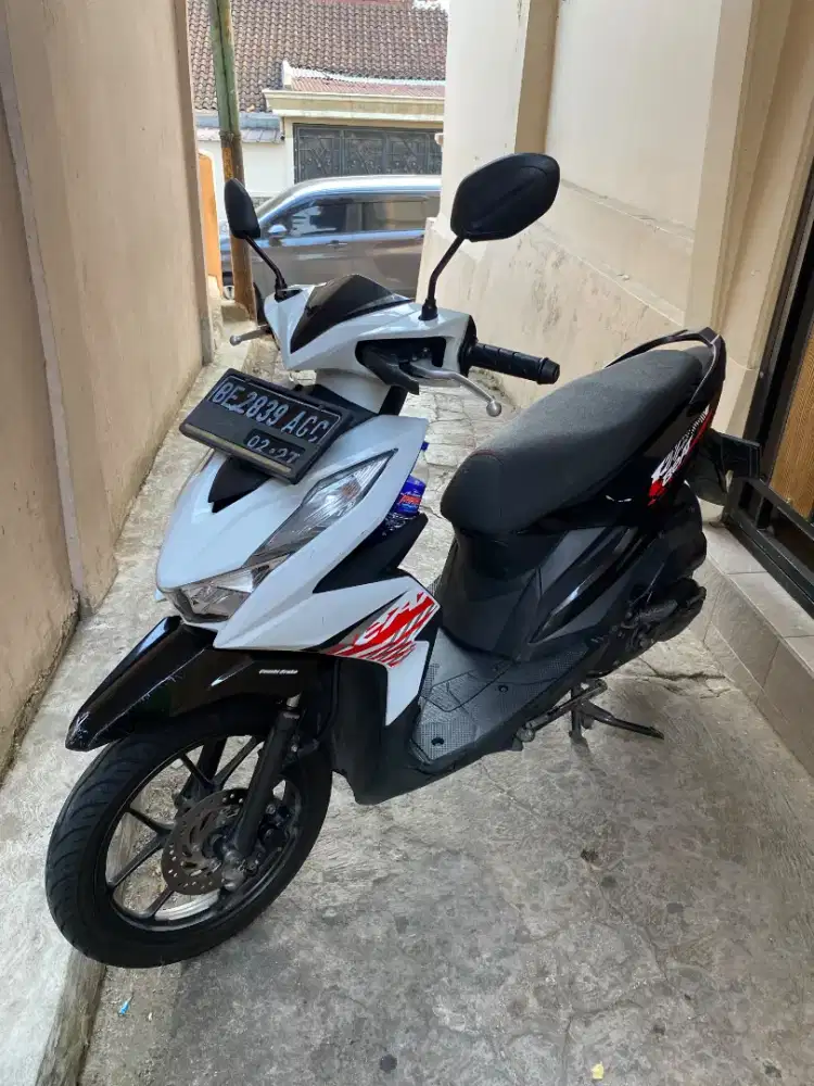 Honda beat deluxe tahun 2022 lengkap kotamadya