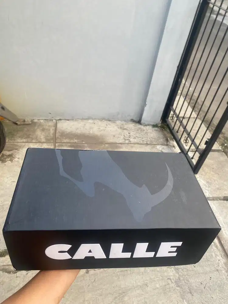 SEPATU CALLE X COMPAS LIMITED EDITION