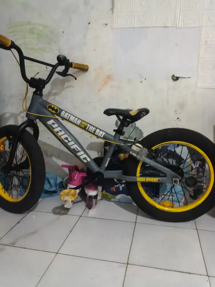 sepeda pacific edisi batman