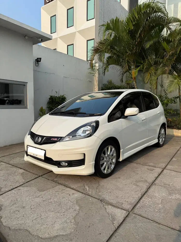 CASH 2014 Honda Jazz RS 1.5 M/T
