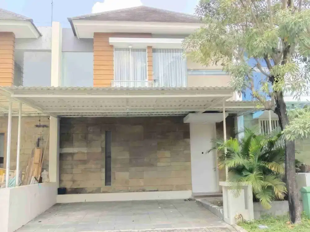 Di jual rumah Minimalis 2 Lantai Royal Residence