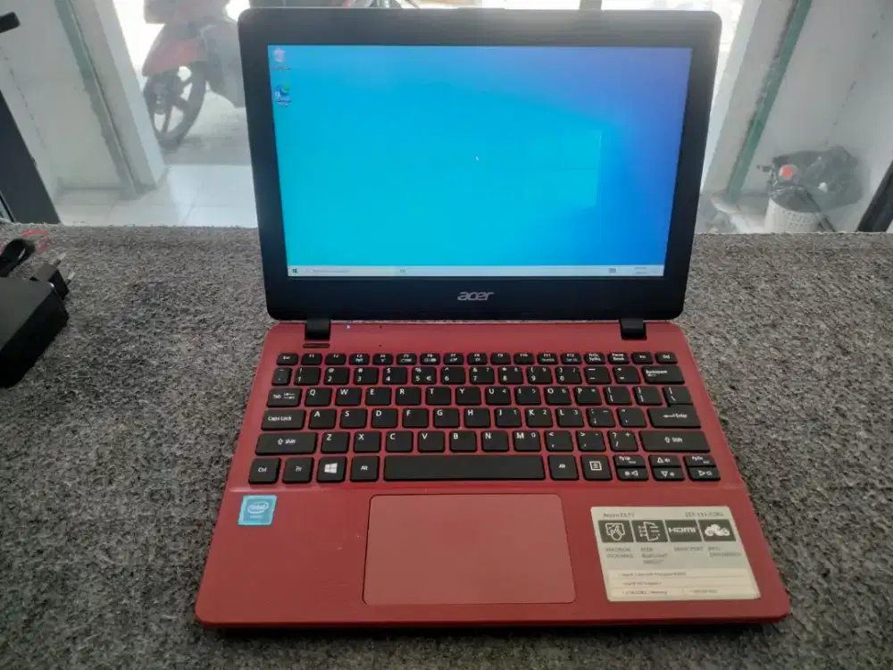 Laptop second siap pakai cocok untuk  kantor ,kuliah dan sekolah