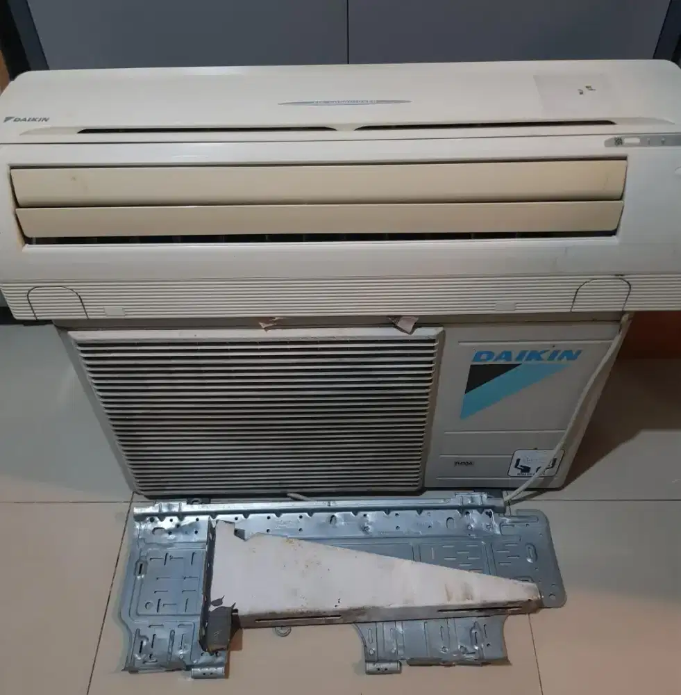 Ac daikin 1 pk terawat