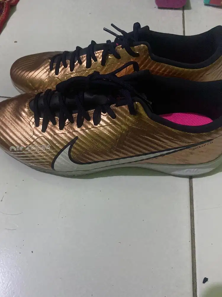 Sepatu Futsal Nike Mercurial  Vapor 15 Academy 42.5