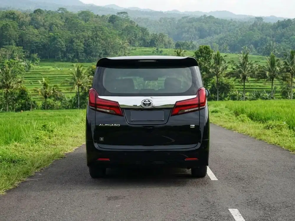 Toyota Alphard 2.5 G ATPM At 2021 km +/- 48.000