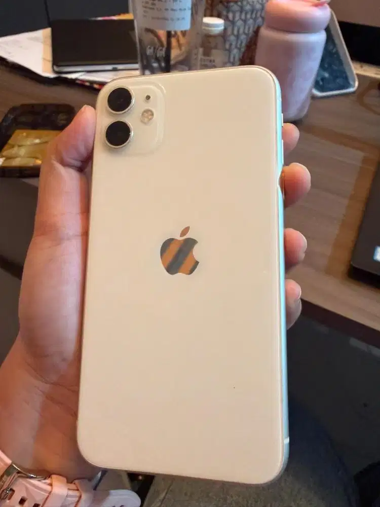 Iphone 11 Ibox 64 Gb - semua ori belum ada ganti