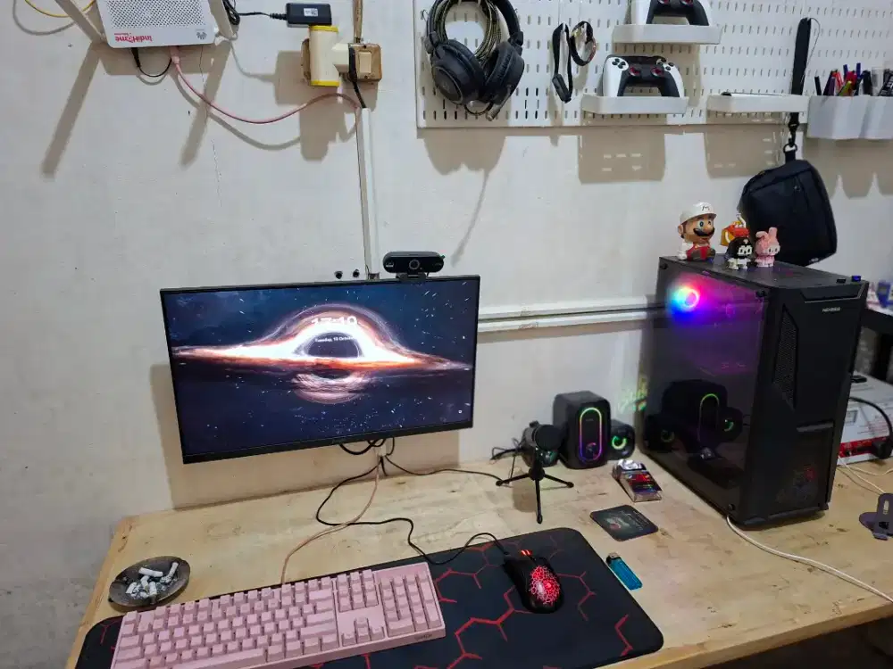 Jual Komputer + Monitor lengkap dengan aksesorisnya