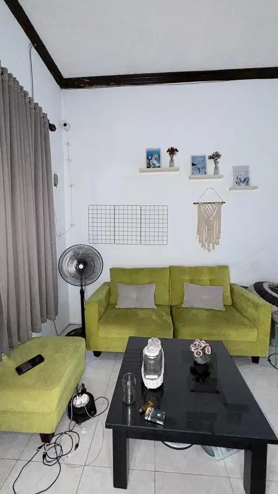 Sofa Bekas Sepaket dengan Meja Kayu Jati